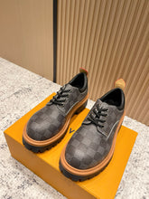 China Replica LV Women Shoes 140usd Only